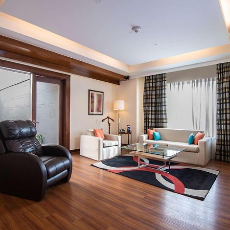 Doubletree By Hilton Gurgaon New Delhi Ncr Hotell Exteriör bild