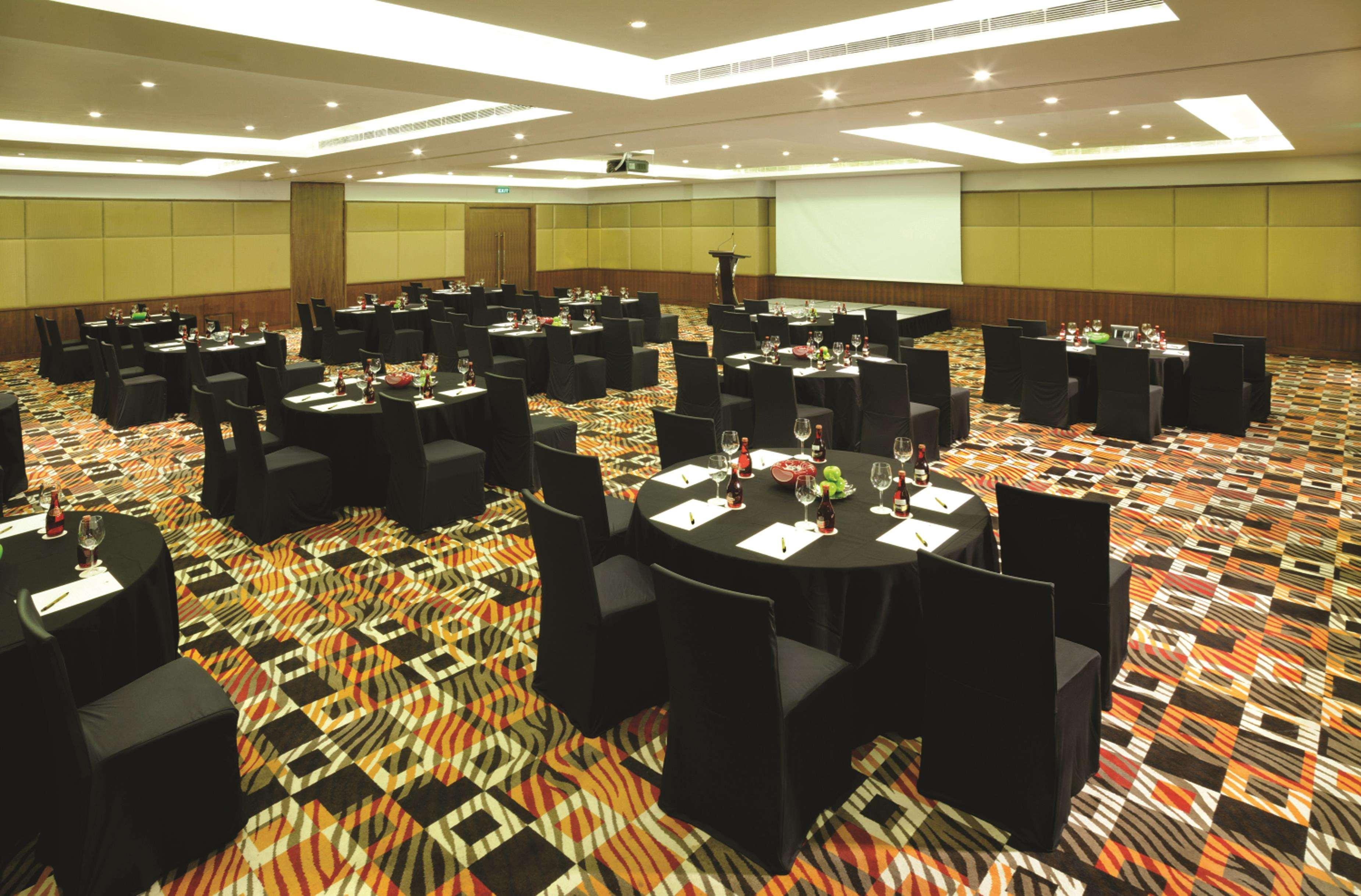 Doubletree By Hilton Gurgaon New Delhi Ncr Hotell Bekvämligheter bild