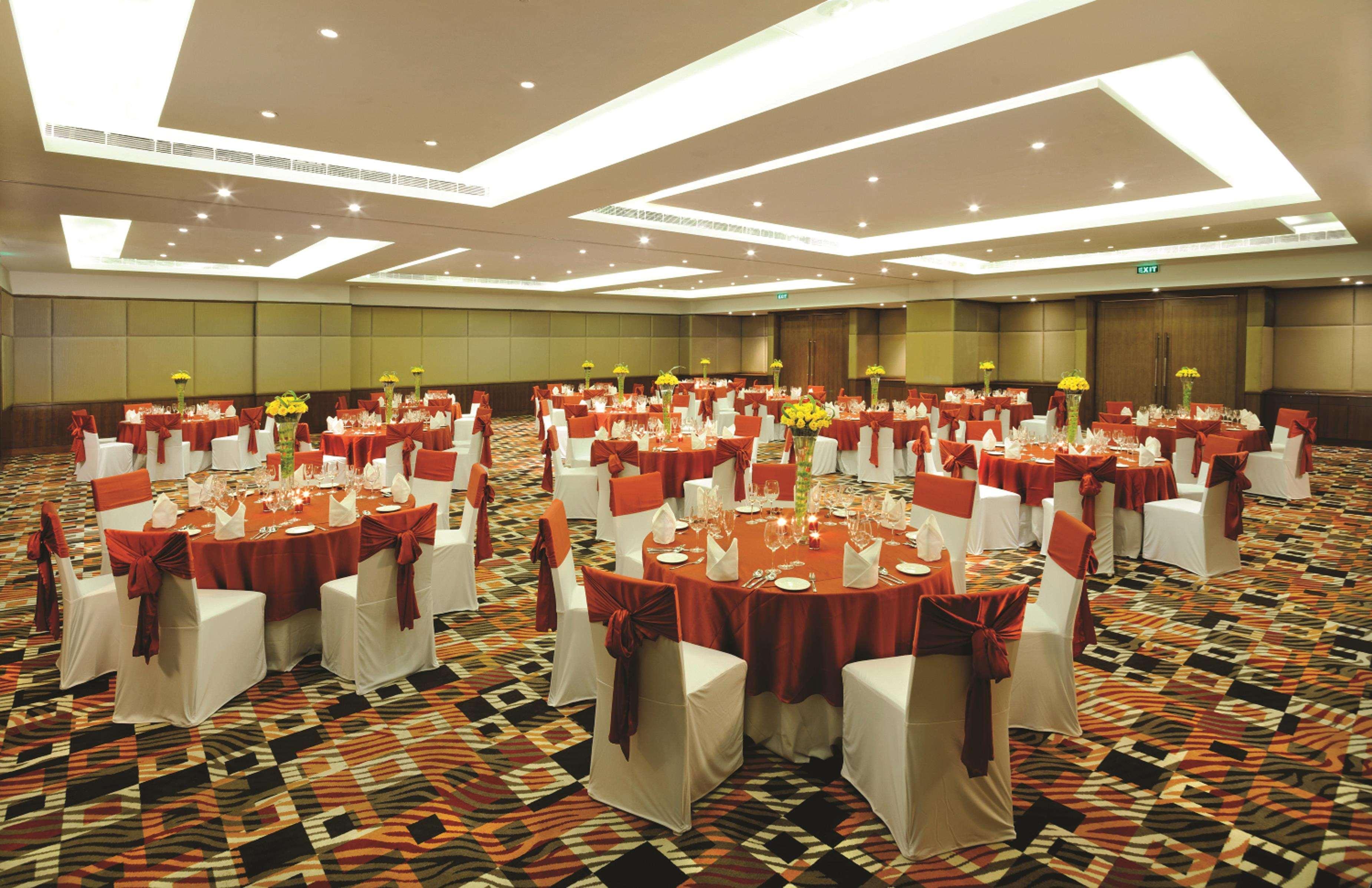Doubletree By Hilton Gurgaon New Delhi Ncr Hotell Restaurang bild