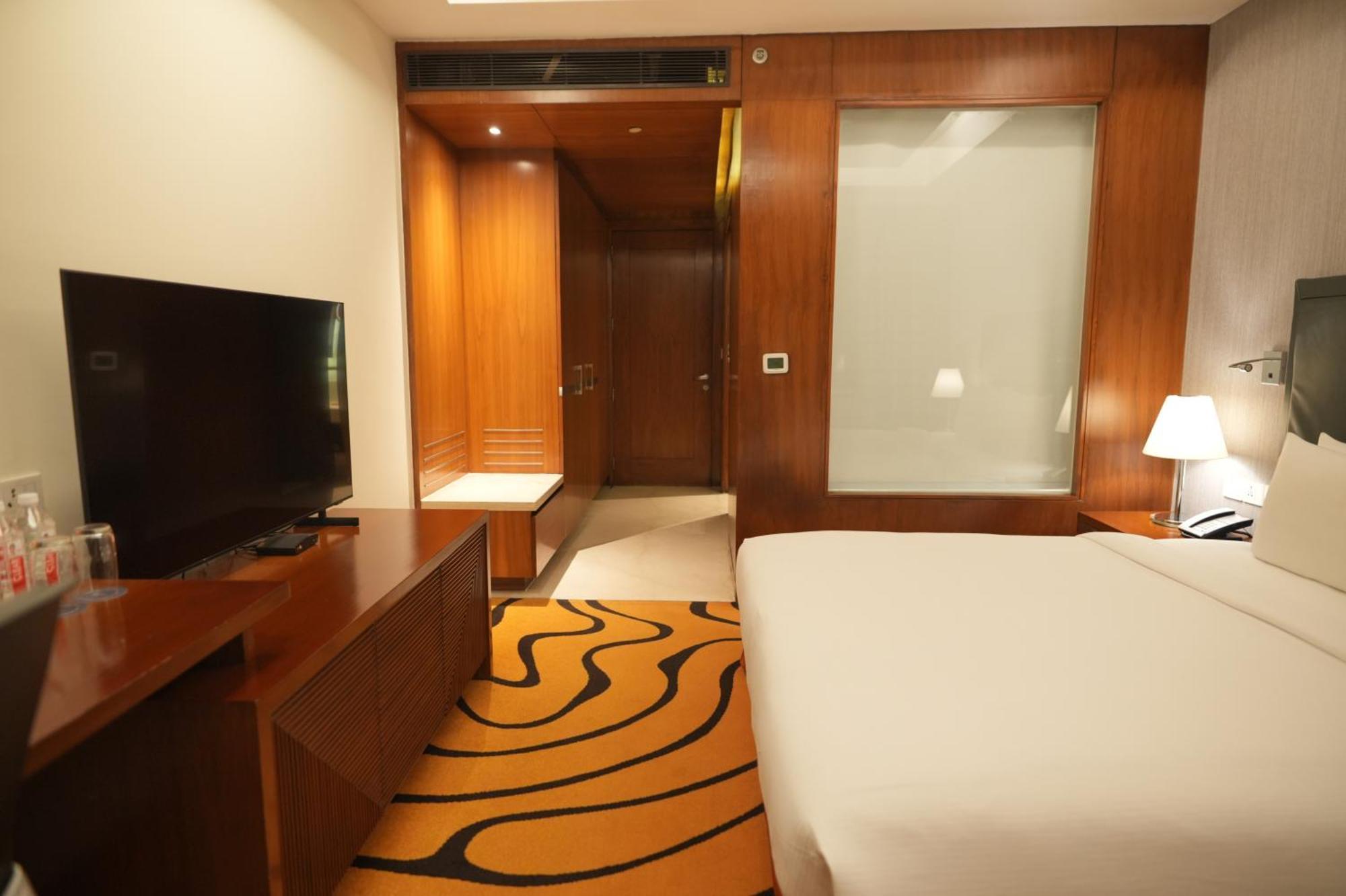 Doubletree By Hilton Gurgaon New Delhi Ncr Hotell Exteriör bild