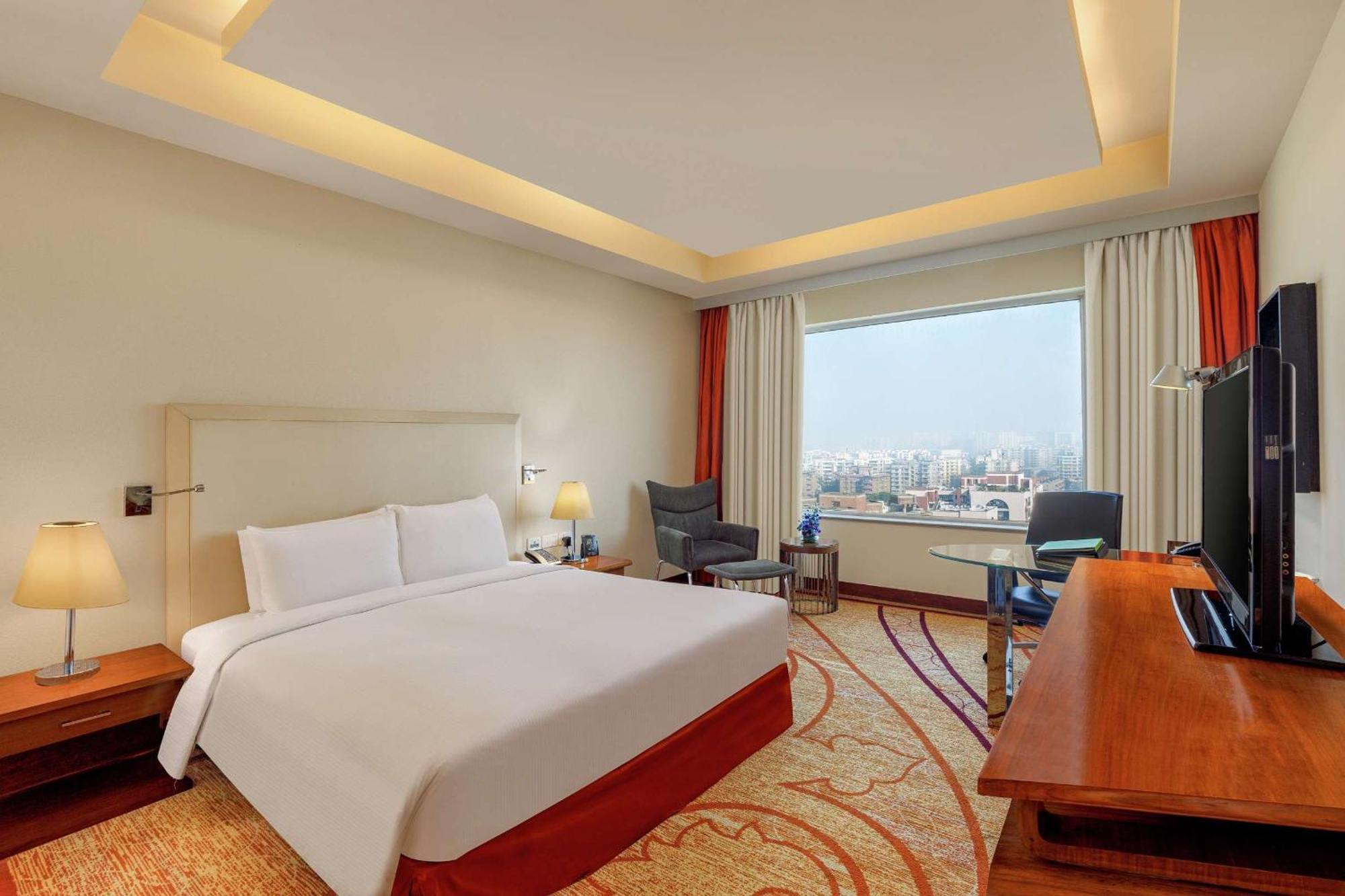 Doubletree By Hilton Gurgaon New Delhi Ncr Hotell Exteriör bild