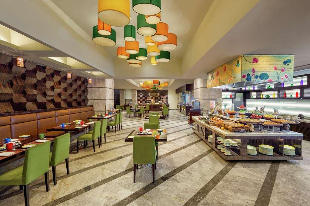Doubletree By Hilton Gurgaon New Delhi Ncr Hotell Restaurang bild