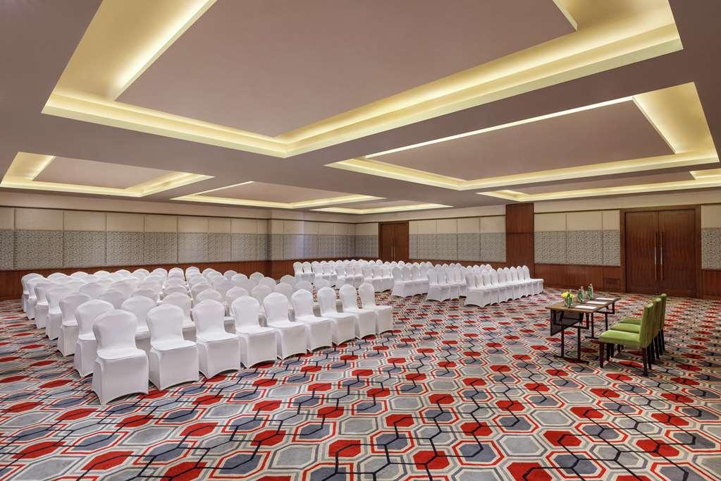 Doubletree By Hilton Gurgaon New Delhi Ncr Hotell Bekvämligheter bild