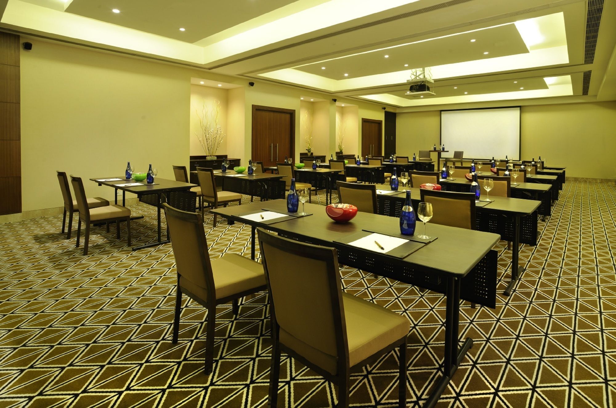 Doubletree By Hilton Gurgaon New Delhi Ncr Hotell Business bild